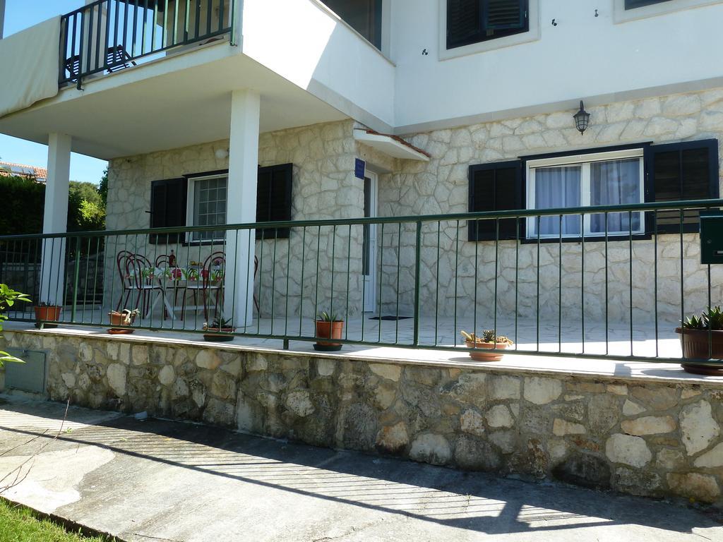 Apartment Vanda Splitska Zewnętrze zdjęcie