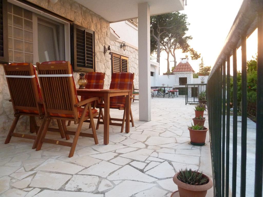 Apartment Vanda Splitska Zewnętrze zdjęcie